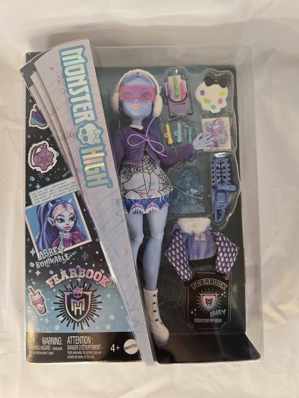 NIB Monster High Abbey Bominable Yearbook Fashion Doll